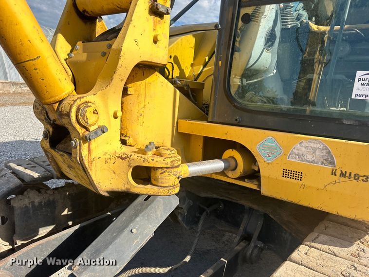 image for item DO1141 2010 Komatsu PC88MR-8 mini excavator