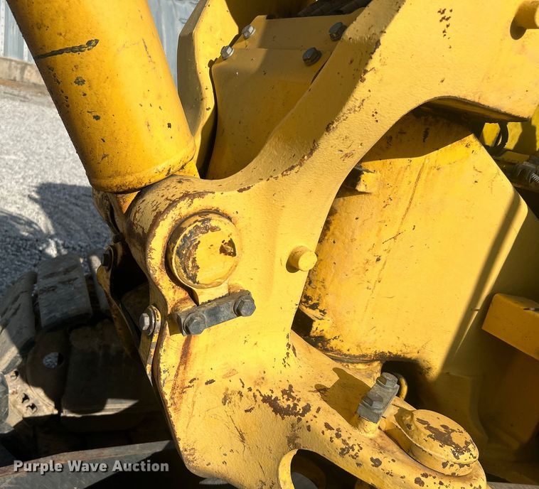 image for item DO1141 2010 Komatsu PC88MR-8 mini excavator