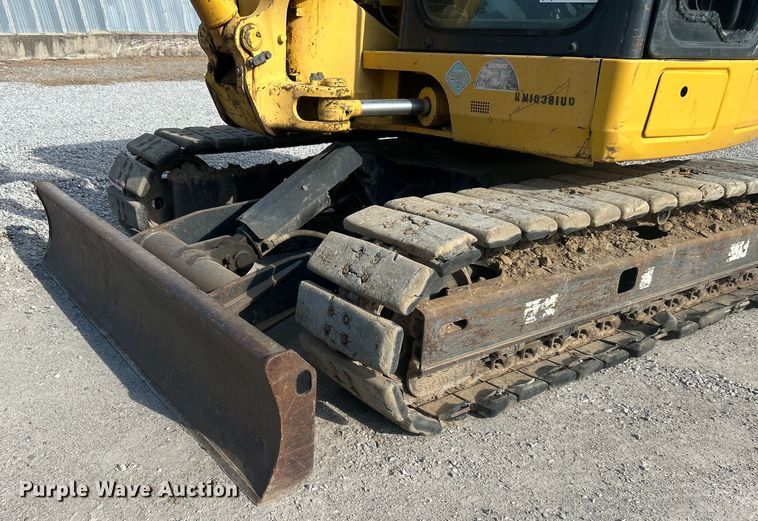 image for item DO1141 2010 Komatsu PC88MR-8 mini excavator