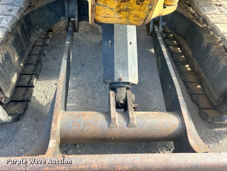 image for item DO1141 2010 Komatsu PC88MR-8 mini excavator