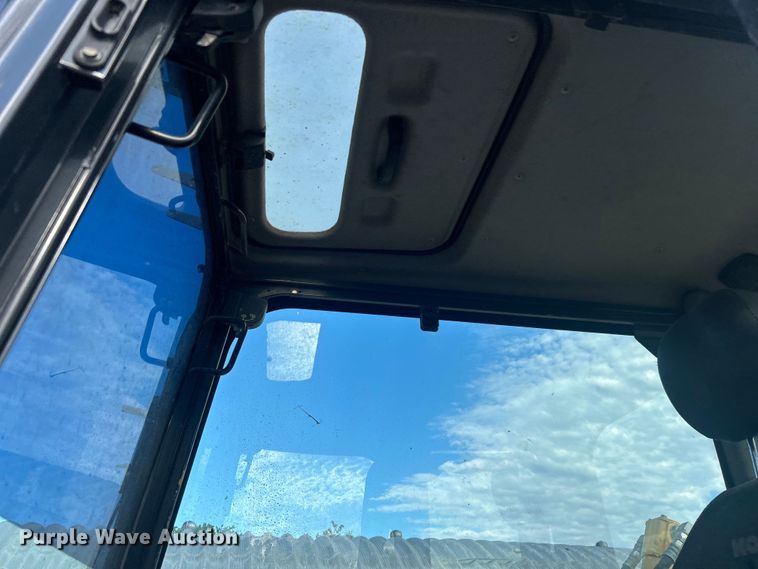 image for item DO1141 2010 Komatsu PC88MR-8 mini excavator