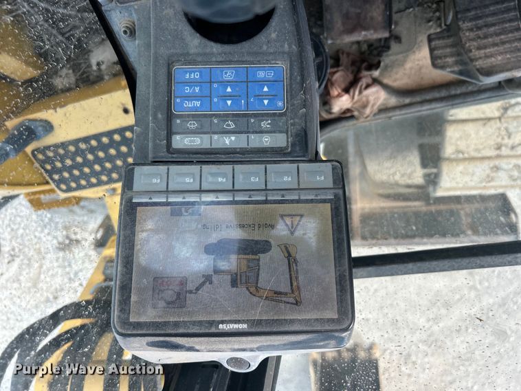 image for item DO1141 2010 Komatsu PC88MR-8 mini excavator