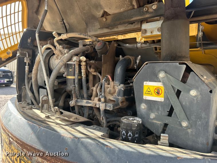 image for item DO1141 2010 Komatsu PC88MR-8 mini excavator