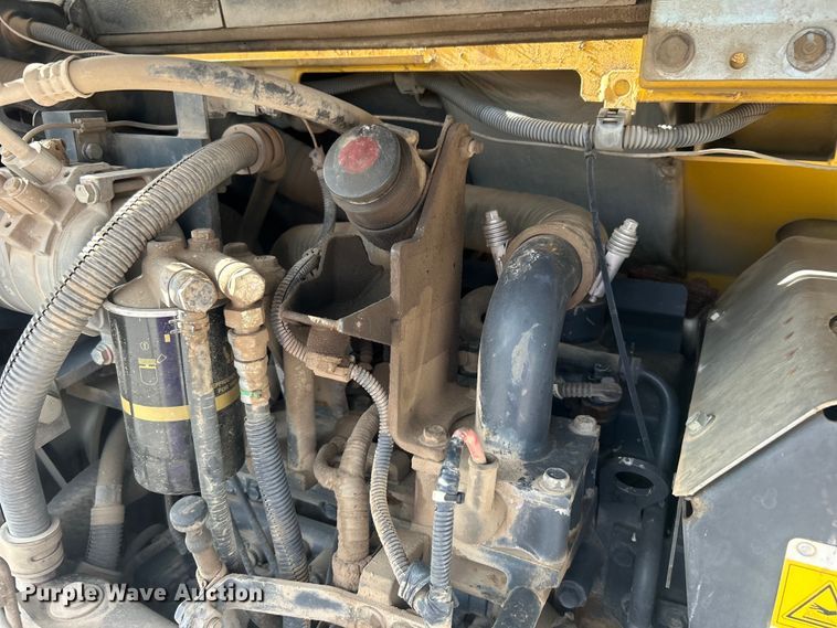 image for item DO1141 2010 Komatsu PC88MR-8 mini excavator