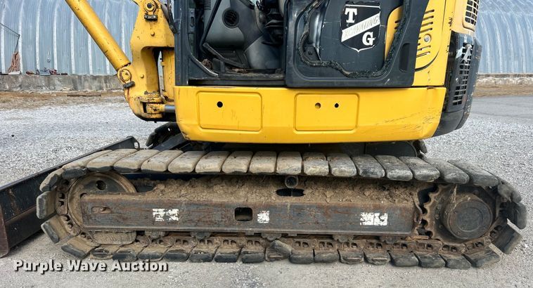 image for item DO1141 2010 Komatsu PC88MR-8 mini excavator