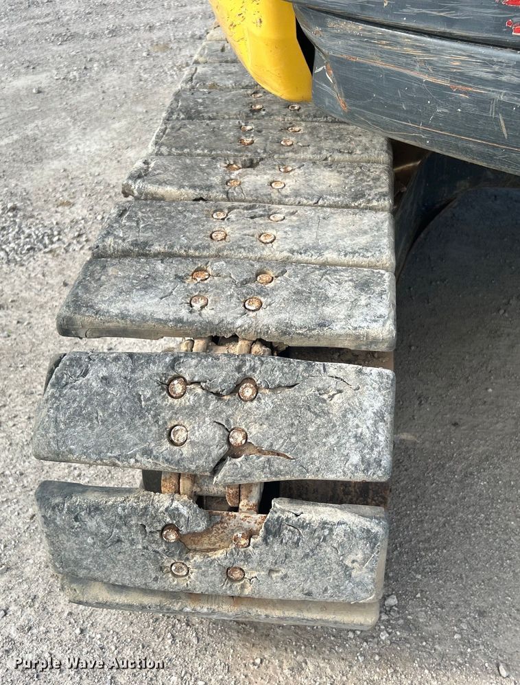 image for item DO1141 2010 Komatsu PC88MR-8 mini excavator