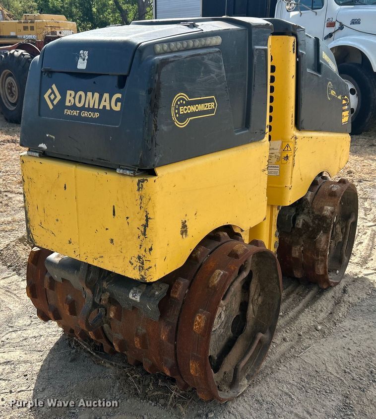 image for item DO1147 2019 Bomag BMP8500 trench compactor