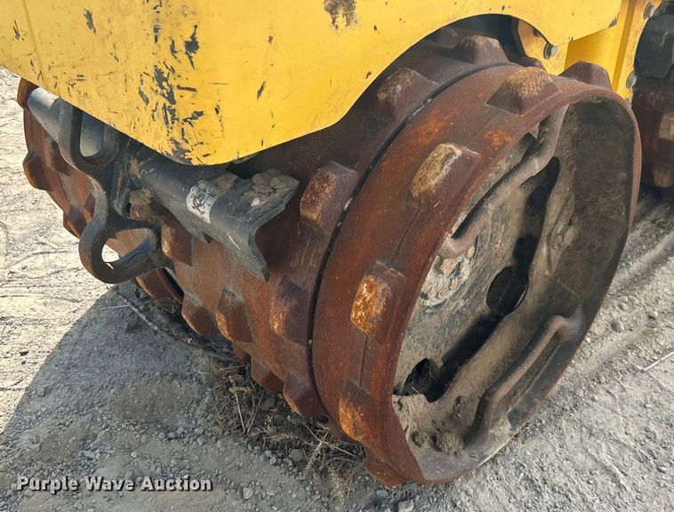 image for item DO1147 2019 Bomag BMP8500 trench compactor