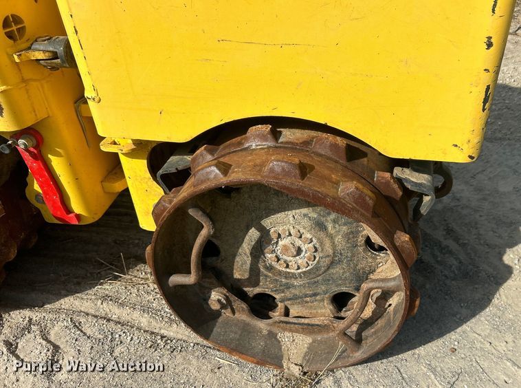 image for item DO1147 2019 Bomag BMP8500 trench compactor