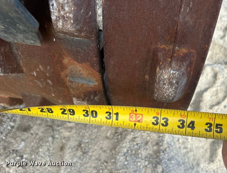 image for item DO1147 2019 Bomag BMP8500 trench compactor