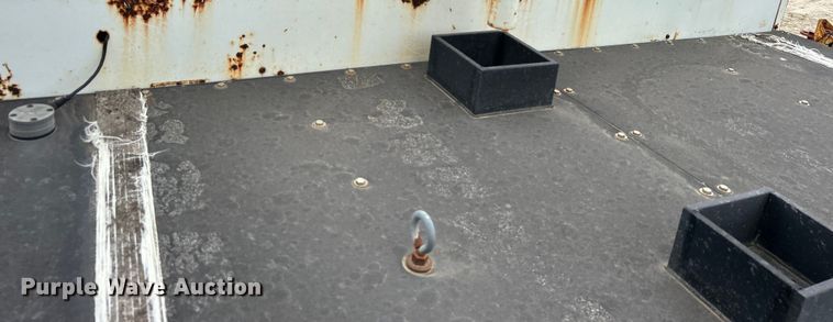 image for item DO1148 2001 International 4700 vacuum truck