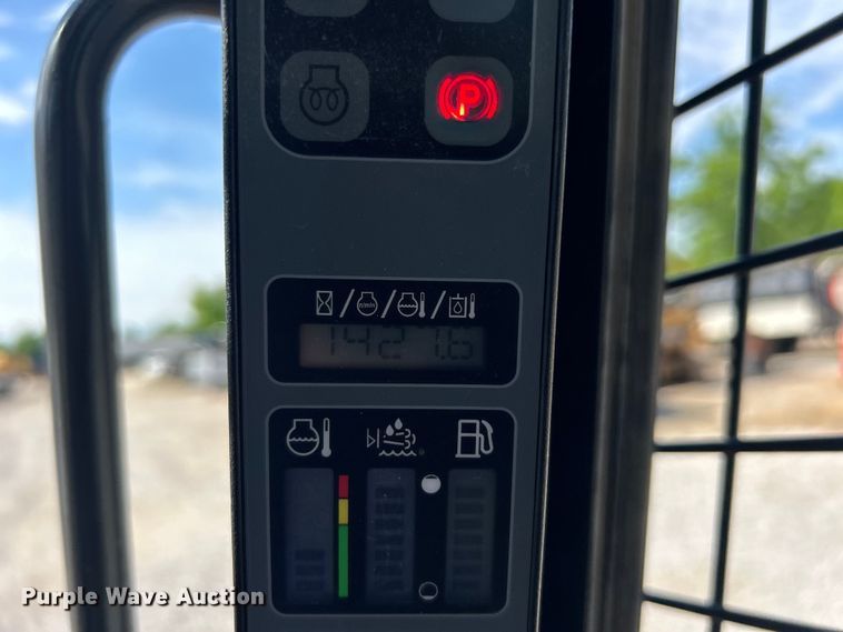 image for item DO1149 2018 Case TV380 tracked skid steer loader