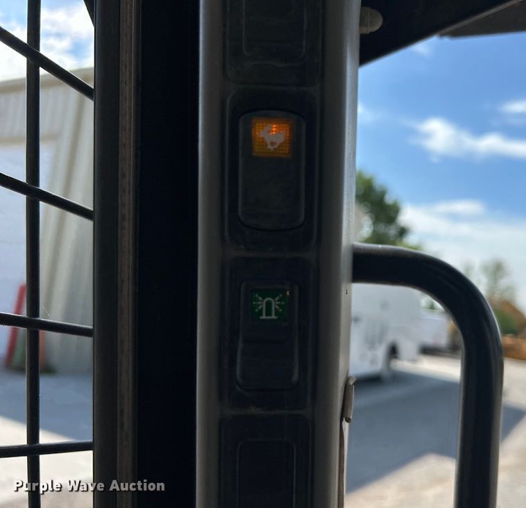 image for item DO1149 2018 Case TV380 tracked skid steer loader