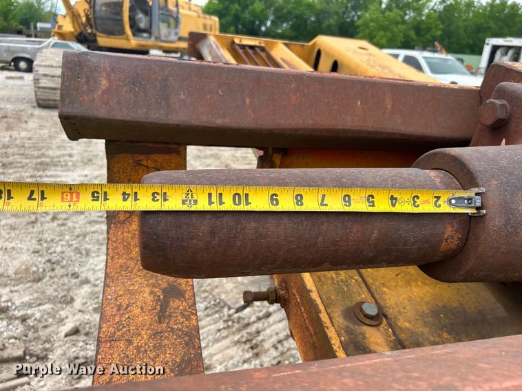 image for item DO1160 Broderson MH42B breaker