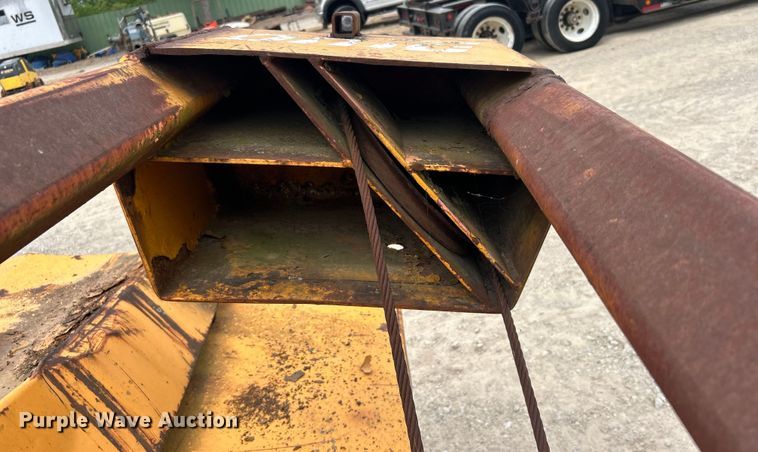 image for item DO1160 Broderson MH42B breaker