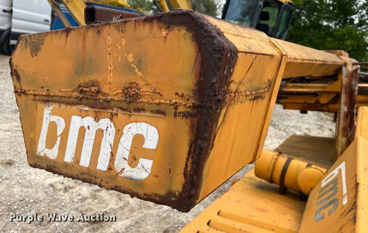 image for item DO1160 Broderson MH42B breaker