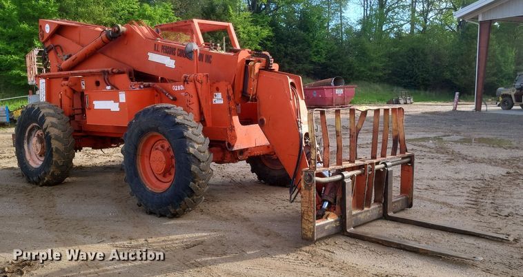 image for item DO4895 1999 Traverse Lift TL 8042 telehandler