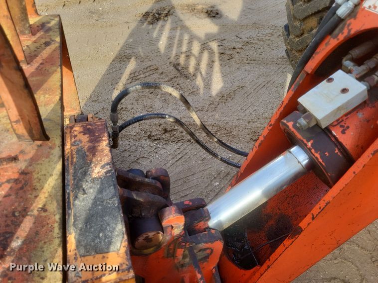 image for item DO4895 1999 Traverse Lift TL 8042 telehandler