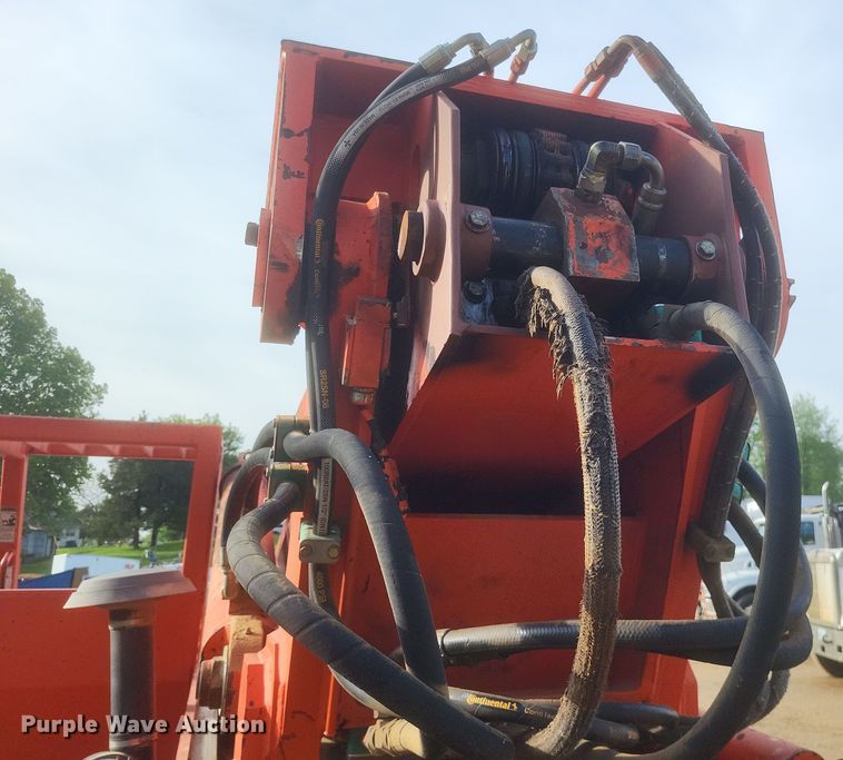 image for item DO4895 1999 Traverse Lift TL 8042 telehandler