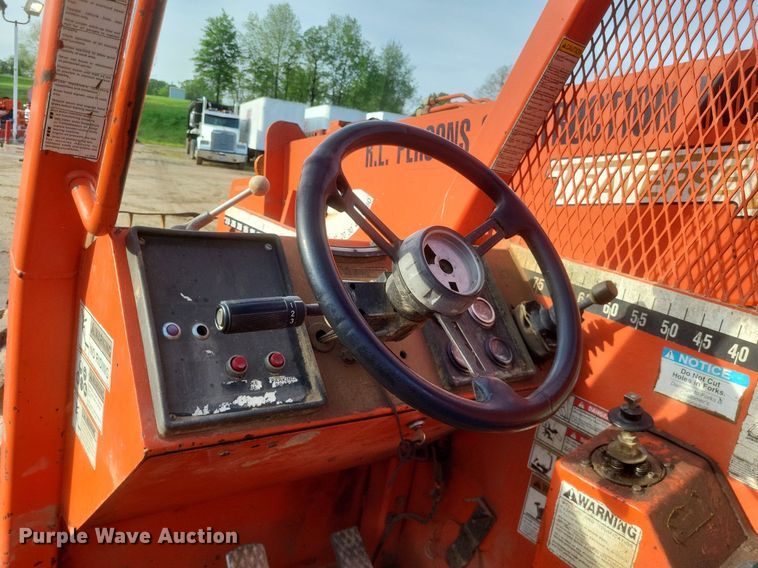 image for item DO4895 1999 Traverse Lift TL 8042 telehandler