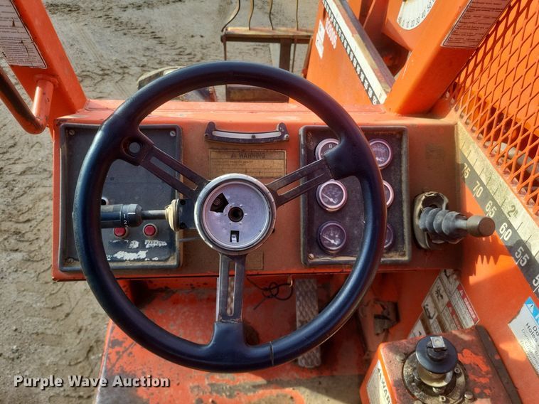 image for item DO4895 1999 Traverse Lift TL 8042 telehandler