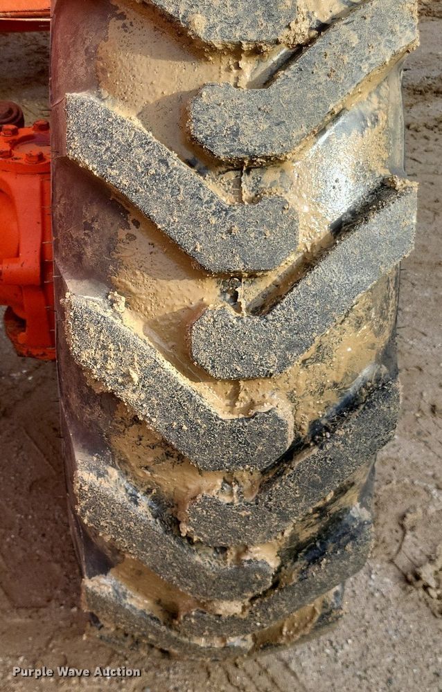 image for item DO4895 1999 Traverse Lift TL 8042 telehandler