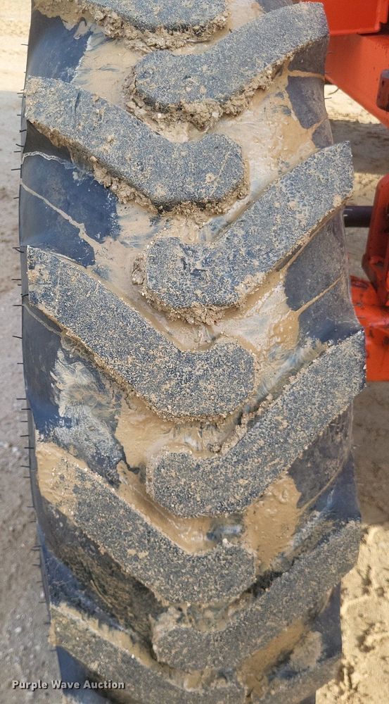 image for item DO4895 1999 Traverse Lift TL 8042 telehandler