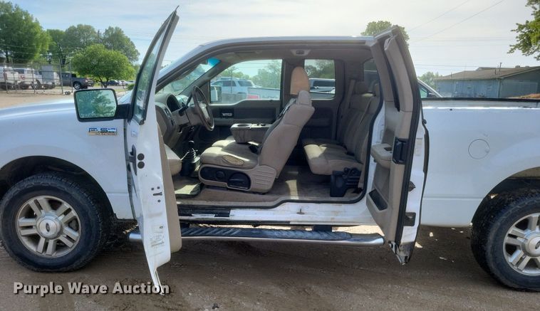 image for item DO4896 2006 Ford F150 XLT SuperCab pickup truck