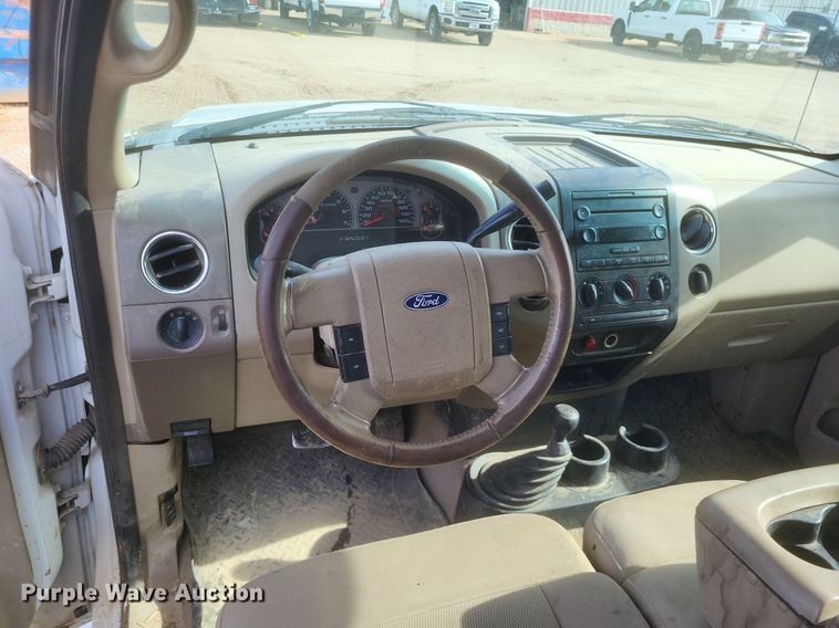 image for item DO4896 2006 Ford F150 XLT SuperCab pickup truck