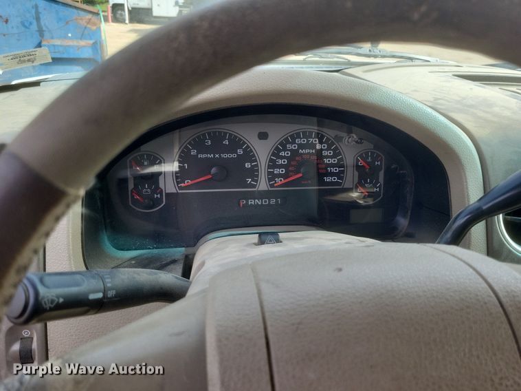 image for item DO4896 2006 Ford F150 XLT SuperCab pickup truck