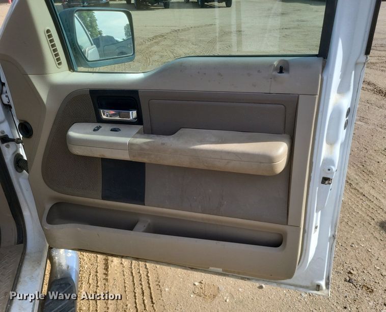 image for item DO4896 2006 Ford F150 XLT SuperCab pickup truck