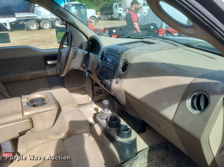 image for item DO4896 2006 Ford F150 XLT SuperCab pickup truck