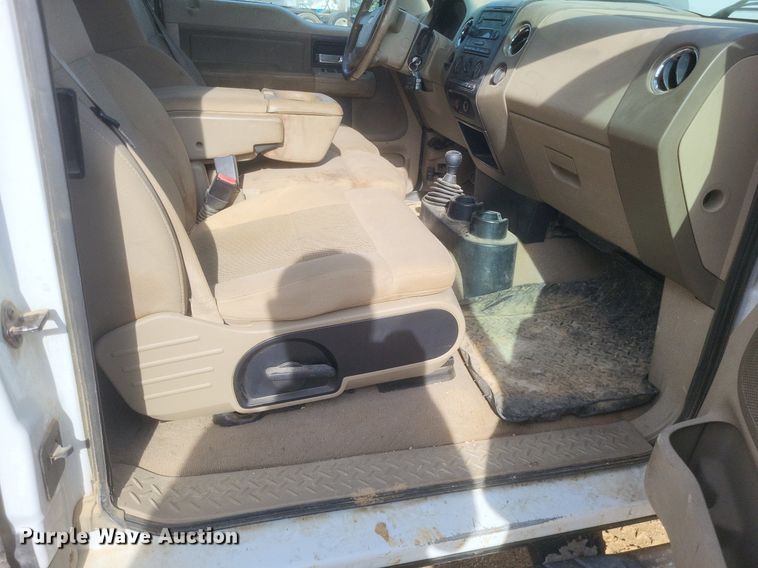 image for item DO4896 2006 Ford F150 XLT SuperCab pickup truck