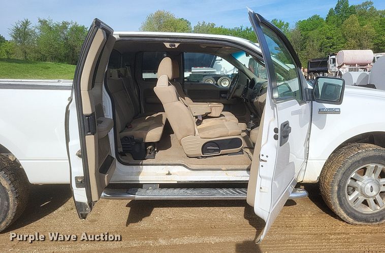 image for item DO4896 2006 Ford F150 XLT SuperCab pickup truck