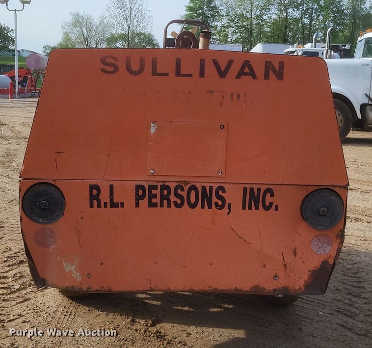 image for item DO4897 1996 Sullair D1850QJD5 air compressor