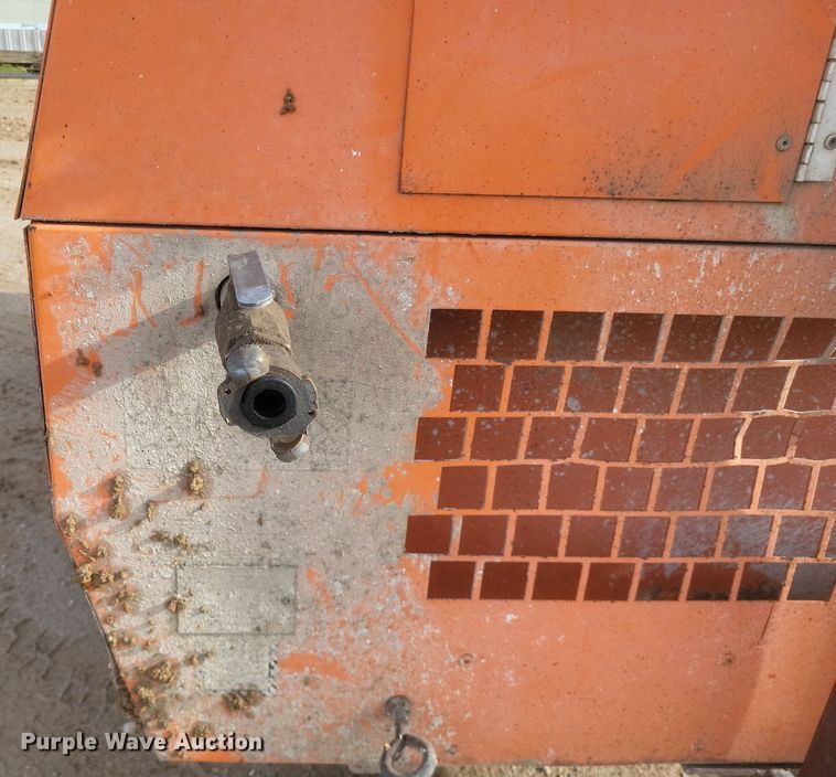 image for item DO4897 1996 Sullair D1850QJD5 air compressor