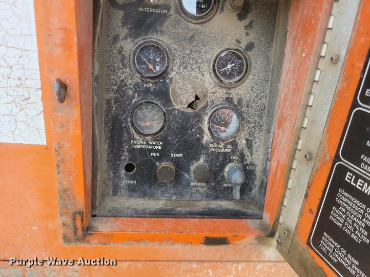 image for item DO4897 1996 Sullair D1850QJD5 air compressor