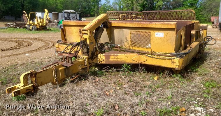 image for item DO4898 1997 Reynolds  17C scraper