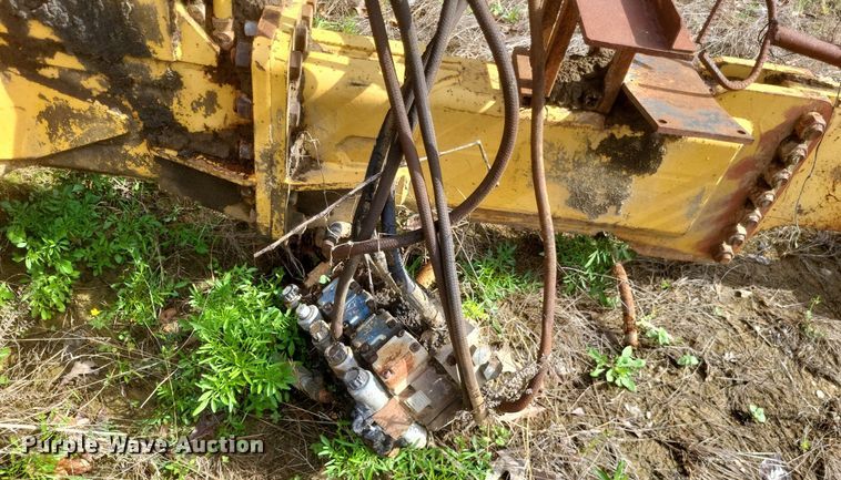 image for item DO4898 1997 Reynolds  17C scraper