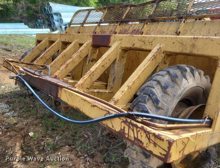 image for item DO4898 1997 Reynolds  17C scraper