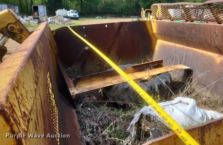 image for item DO4898 1997 Reynolds  17C scraper