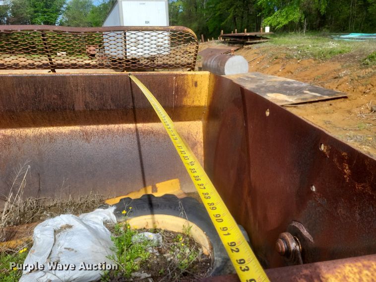 image for item DO4898 1997 Reynolds  17C scraper