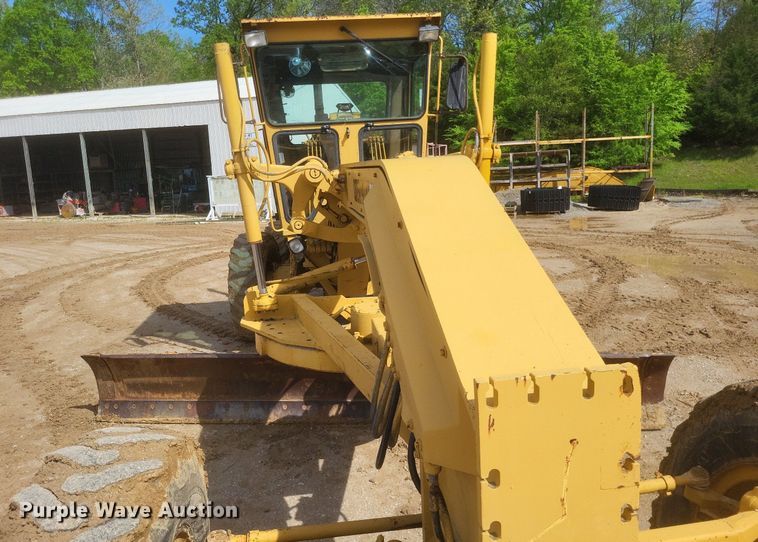 image for item DO4899 1987 Caterpillar 140G motor grader