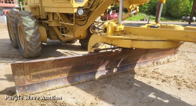image for item DO4899 1987 Caterpillar 140G motor grader