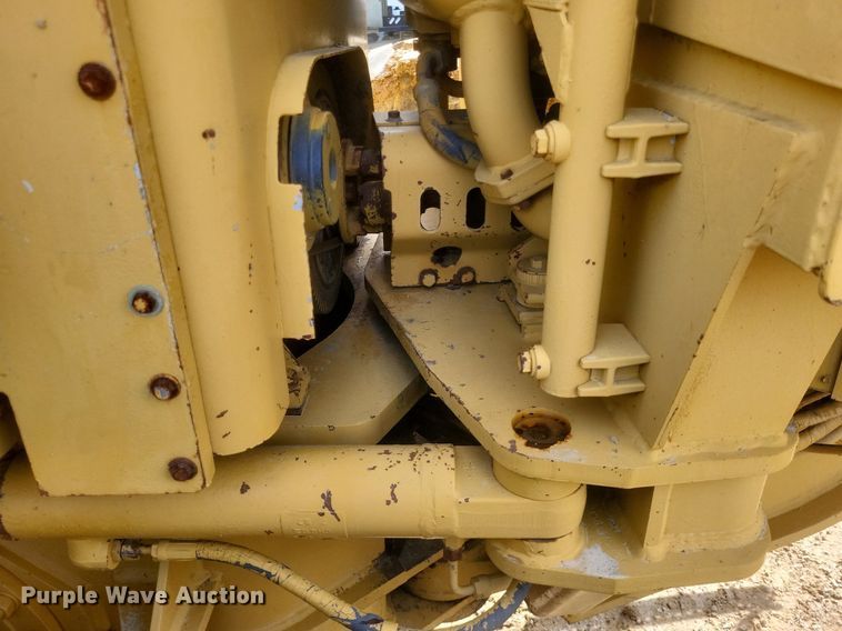 image for item DO4899 1987 Caterpillar 140G motor grader