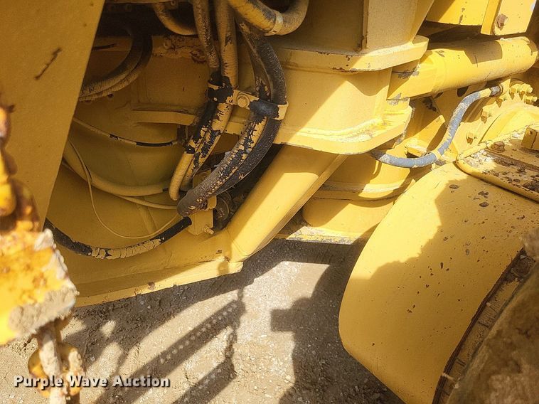 image for item DO4899 1987 Caterpillar 140G motor grader