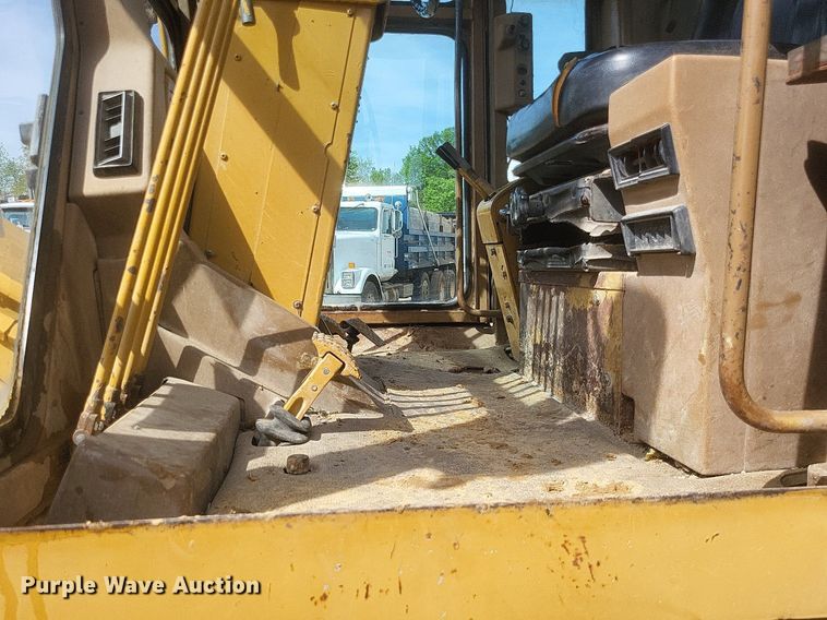 image for item DO4899 1987 Caterpillar 140G motor grader