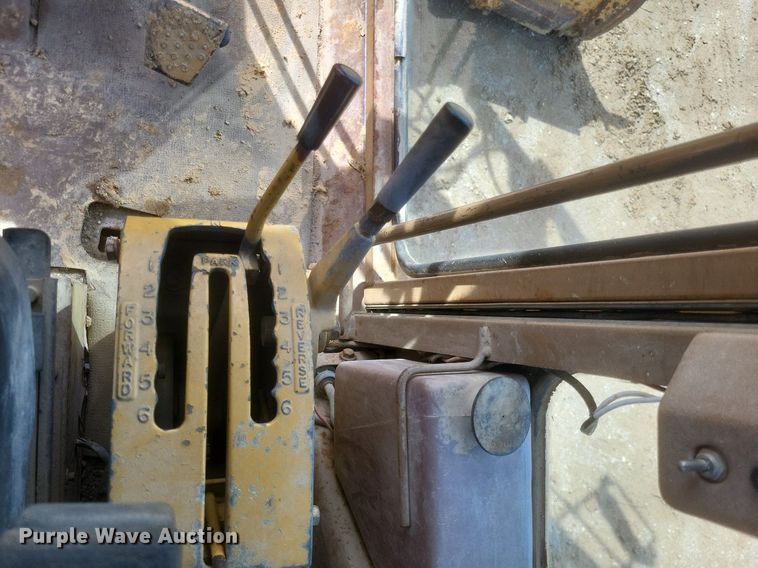 image for item DO4899 1987 Caterpillar 140G motor grader