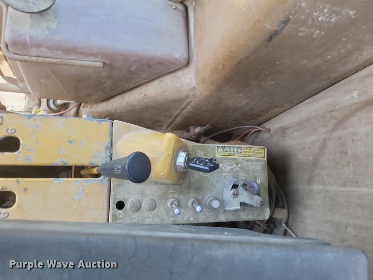 image for item DO4899 1987 Caterpillar 140G motor grader