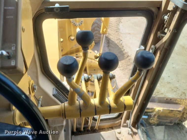 image for item DO4899 1987 Caterpillar 140G motor grader
